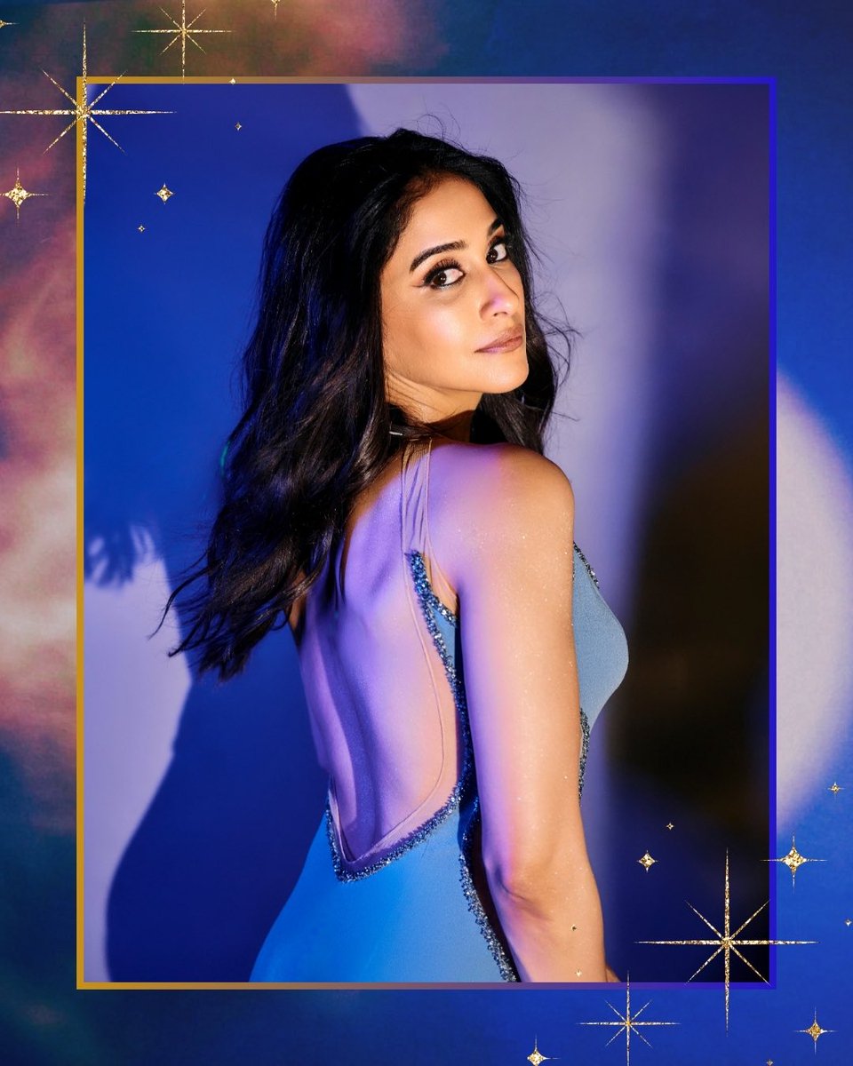ReginaCassandra's tweet photo. ✨✨ https://t.co/RRkxC63Fmj