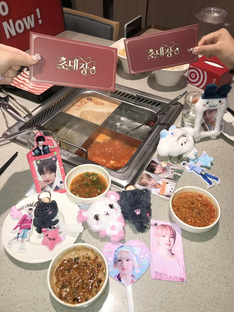 luvmykuma's tweet photo. 6명왕자들이청혼햇던때로돌아갑시다 ... https://t.co/KV4cUpTTOI