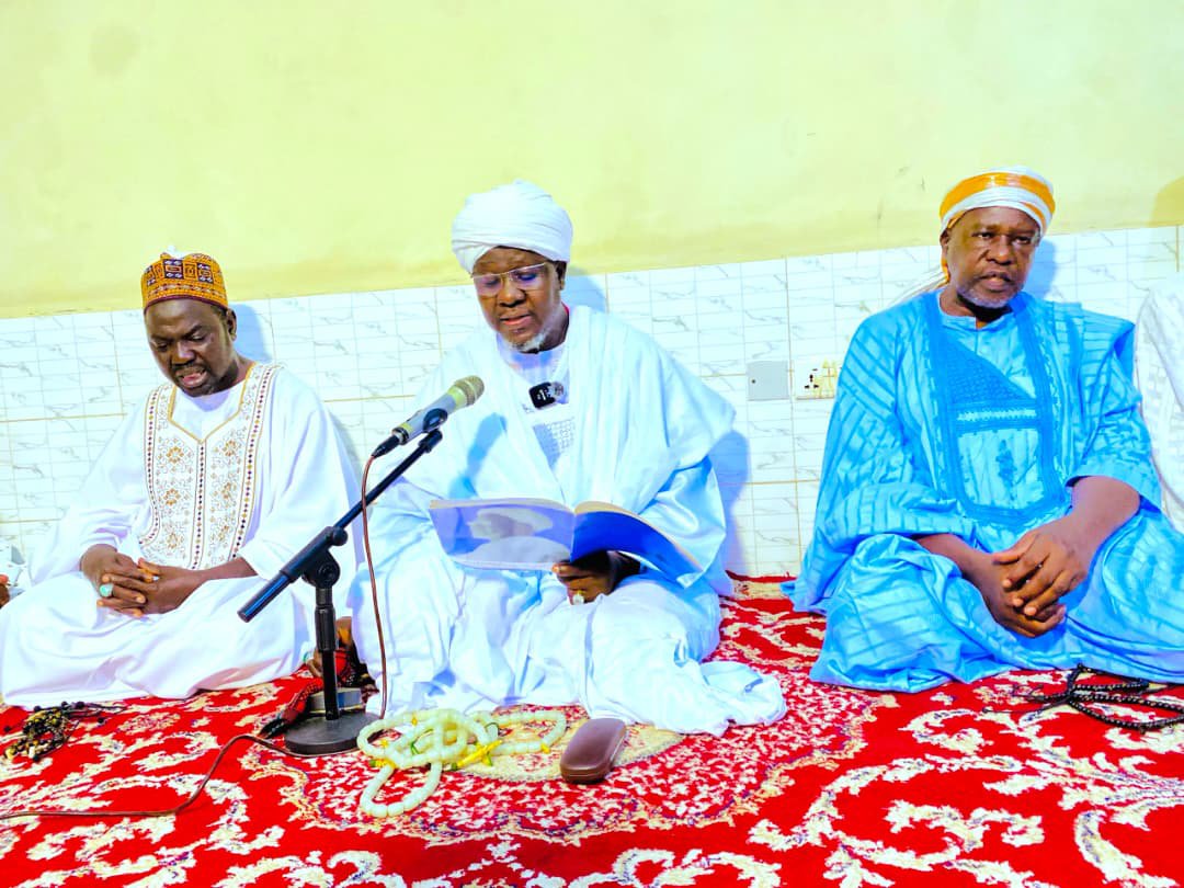 Maidiwanigroup's tweet photo. Alhamdu Lillahi 
Shehu Isma’ila Umar Almaddah (Mai Diwani) Ya Gabatar da Zaman Diwani Nurul Haqqi a Zawiyyar Ahlul Faidhati Mai Diwani Group, 
Yau Juma'a 3/07/2026 https://t.co/HQDqXU6CC5