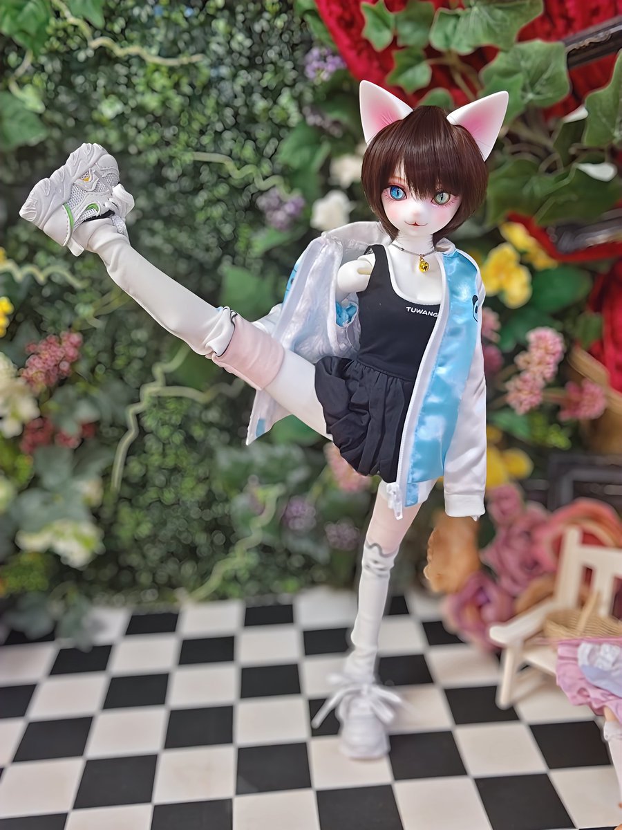 kappa_sinja's tweet photo. 【フォロワーの皆さんへ】
クロハ：7月12日にご主人はイドル東京に行く予定にゃ🐱　さらに、ｺﾚｸｼｮﾝﾌﾞｰｽも１日借りて卓を用意する予定にゃ。
だからもし参加予定のひとがいたら、ちょっとチラ見するだけでも会えると嬉しいにゃ。なんなら新潟のお菓子も準備しとくにゃ😸　(でもクロは…… https://t.co/IGC8SiRrSA