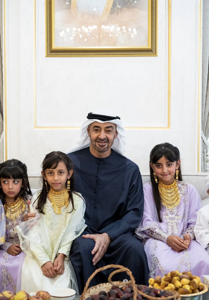 M___R1212's tweet photo. مع بداية الإجازة الصيفية لنجعل للعائلة نصيباً أكبر من وقتنا

✍️ الشيخ عبدالله بن زايد آل نهيان https://t.co/ql9e9YOANV