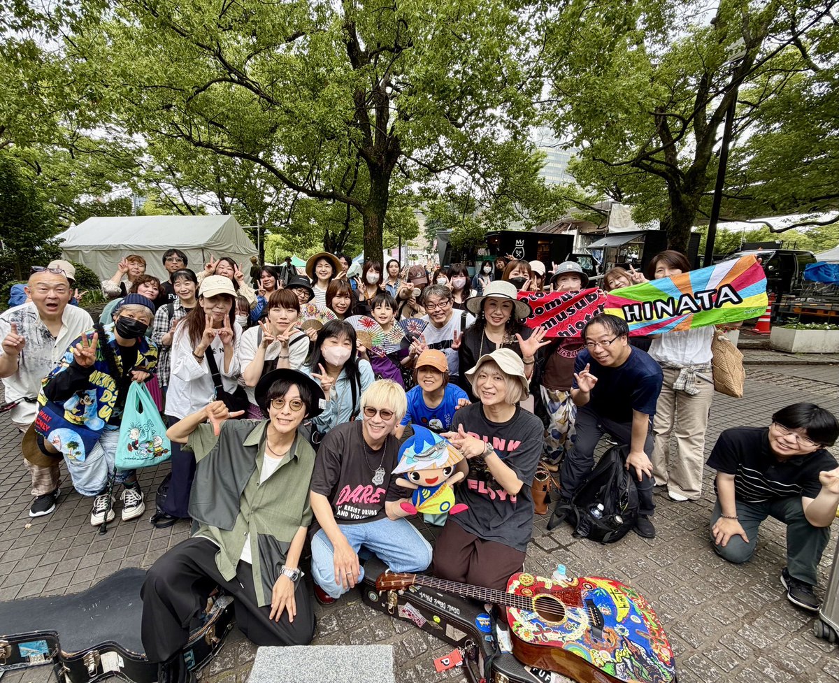 uetakenichi's tweet photo. 本日のストリートライブもありがとうございました🎵

ひなた、かわぐっち、そして何より足を運んでくれたあなた、ありがとうー！！！！

また会いましょう！！

そして、明日は王子ミュージックラウンジにてTAROOと2マンライブ。

バチバチと愛ある1日にします🫶

ご予約はueta.live@gmail.com

宜しくお願いしまーす！！
