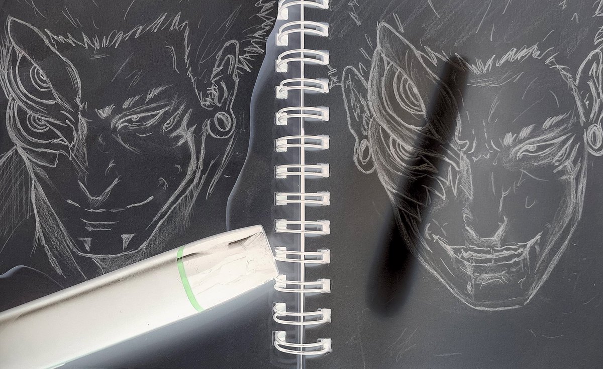 THRONEINBLOOD's tweet photo. WAIT THE NEGATIVE FILTER MADE HIM SO PRETTY , the black thing on his face is sunlight… I’m working on these sketches but I’m lazy and will take forever. https://t.co/w8oBhiuIyw