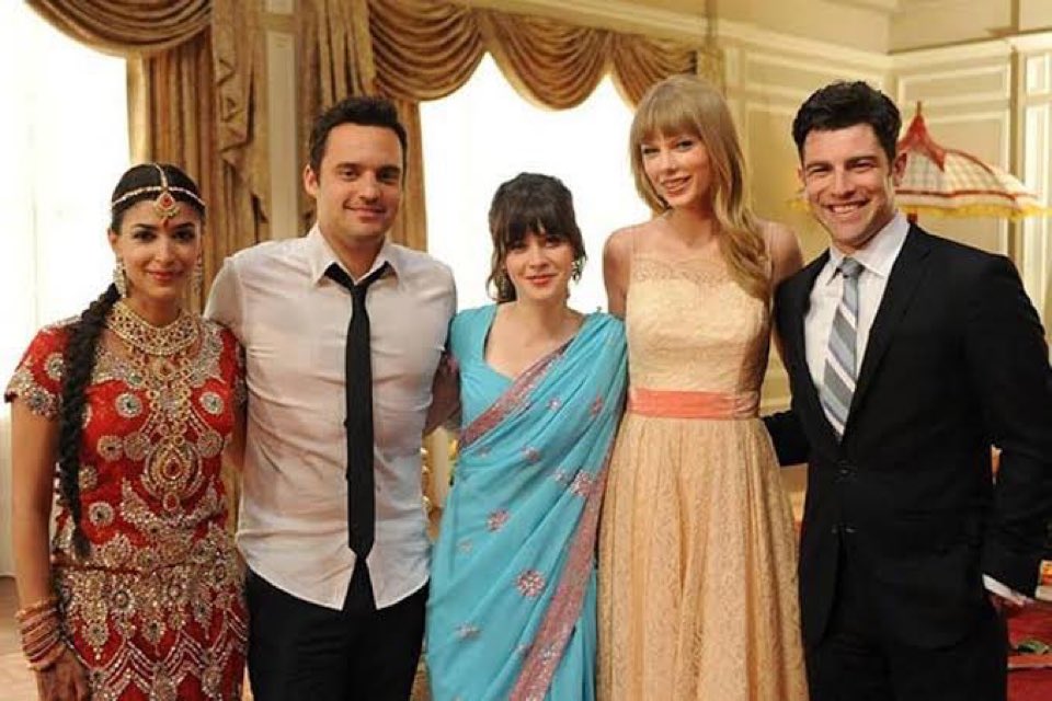 TheCinesthetic's tweet photo. ‘NEW GIRL’ guest star Taylor Swift is now officially married to Travis Kelce. https://t.co/pshvDEK0S2