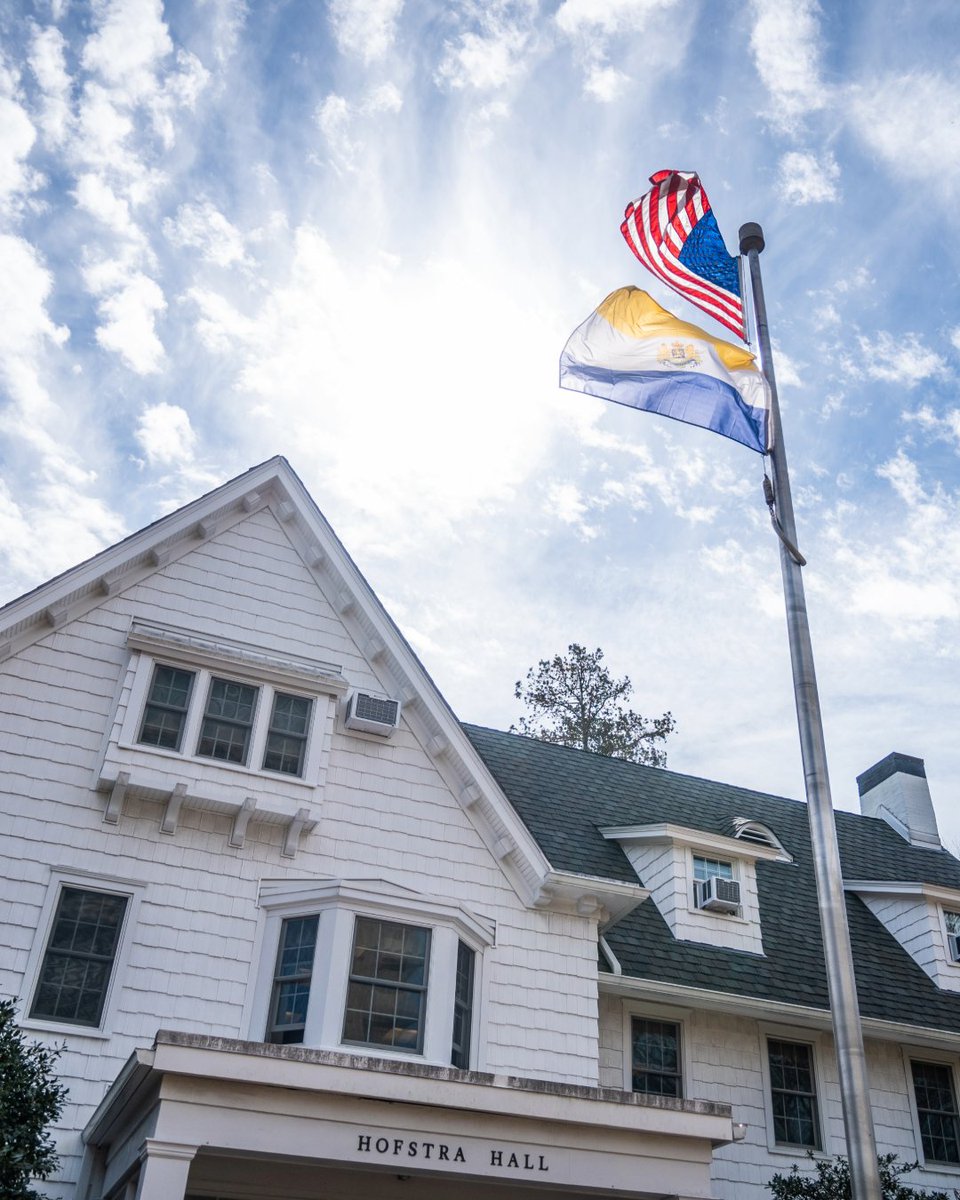 HofstraU's tweet photo. Happy 4th of July! Wishing the Hofstra community a safe and fun Independence Day. 🎆🇺🇸🦁 https://t.co/IEI6cgrNOF