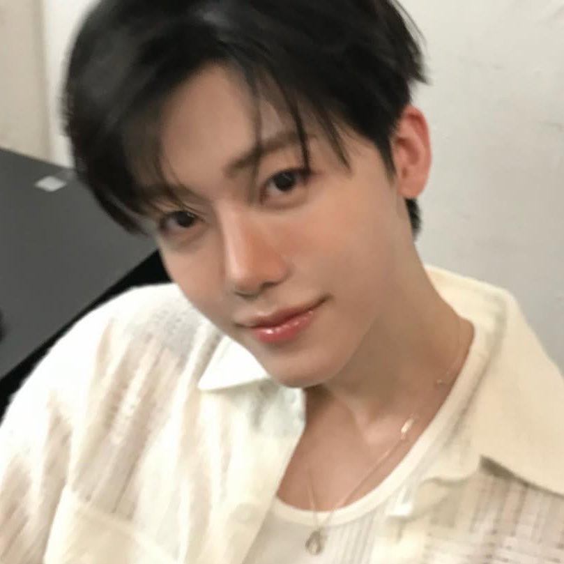 heyymortyy's tweet photo. ทรงอื่นนอกจากหน้าม้า แค่เห็นหน้าผากอะไรยังงี้ อะไรใดใดก็ได้หมด เห็นมั้ยว่าหล่อ เท่ น่ารัก ดูดีมากขนาดไหนㅠㅠㅠㅠㅠ https://t.co/MPxOrAhDTL