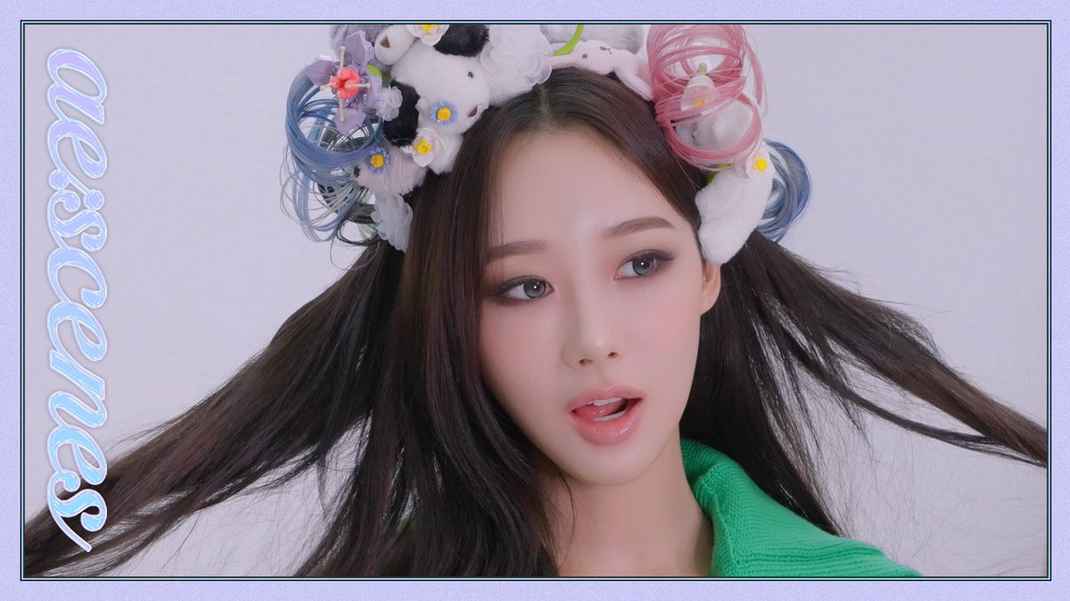 aespa_official's tweet photo. [ae:scenes] -ˋˏ 빛나는 사랑니 🦷 ˎˊ- | 에스파 지젤 로에베 데이즈드 비하인드 (aespa GISELLE LOEWE DAZED Photoshoot Behind) 

https://t.co/jzWKHme7HA

#aespa #æspa #에스파
#GISELLE #지젤
#aescenes #Behind https://t.co/ogTMdi3H2j