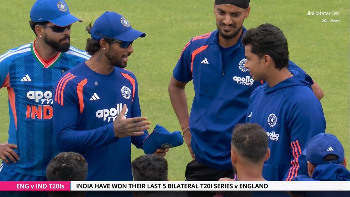 amitkotarya's tweet photo. 🥹❤️ Pure emotions! Youngest ever Indian debutant Vaibhav Sooryavanshi receives his maiden India cap from the seniors!
What a historic day — 15 saal ka ladka, ab official Team India player! Future superstar loading… 🇮🇳
 #TeamIndia #INDvENG
#VaibhavSooryavanshi https://t.co/8WcfH8GudS
