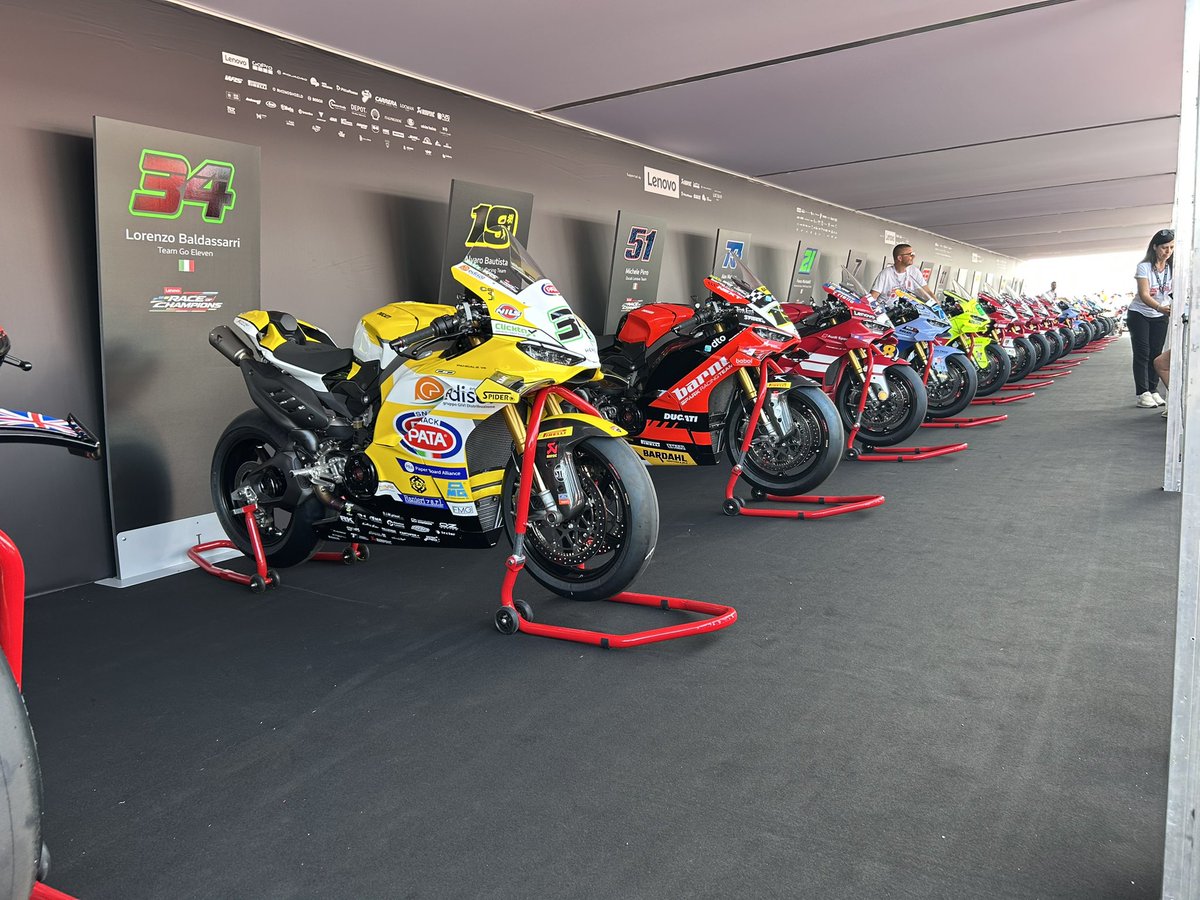 redbullmylife's tweet photo. 規模がほんとすごいね。
最高の思い出になった🇮🇹

#WDW2026 #100th #worldducatiweek https://t.co/ZxXKiZjpUS