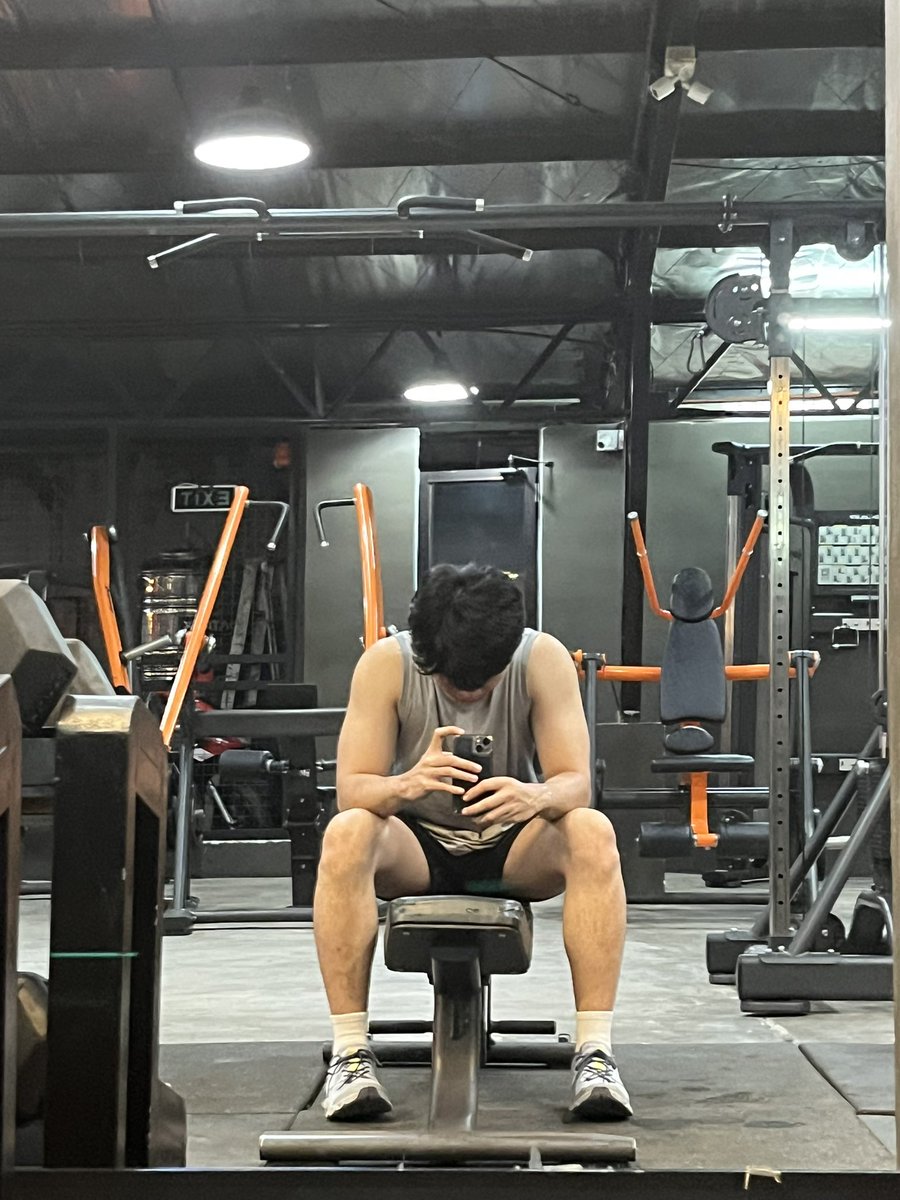 HashiraUzui19's tweet photo. Evening gym
#Davao https://t.co/lOhFFM8DYe