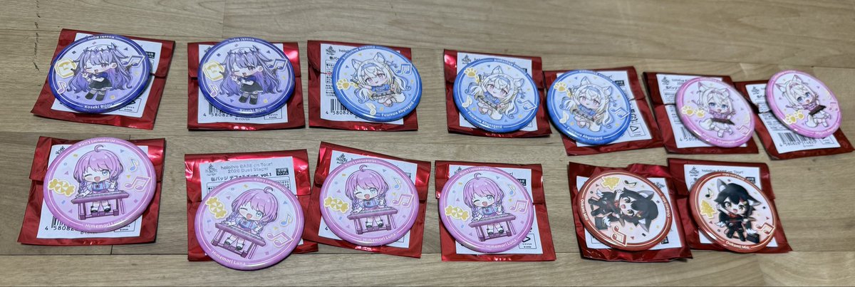 light_holo's tweet photo. 🔥の缶バッジ欲しいです！

求)🔥 等身/デフォルト

譲)画像の缶バッジ

交換希望者いましたら
明日のホロBASE愛知にも行きます https://t.co/LHwWAapA6K
