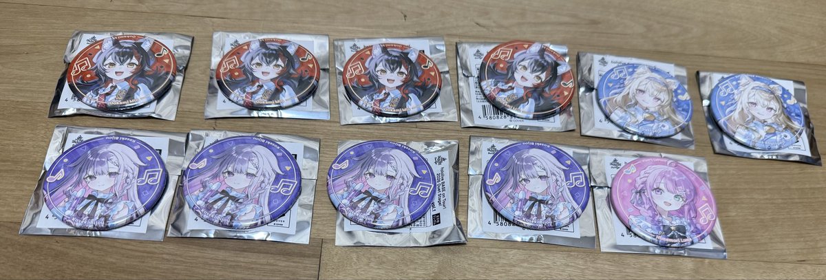 light_holo's tweet photo. 🔥の缶バッジ欲しいです！

求)🔥 等身/デフォルト

譲)画像の缶バッジ

交換希望者いましたら
明日のホロBASE愛知にも行きます https://t.co/LHwWAapA6K