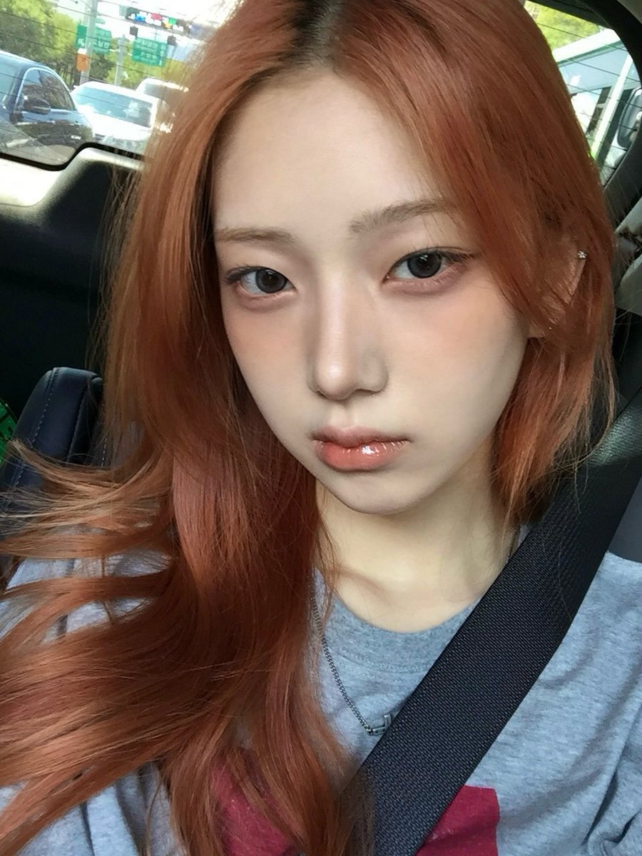 yeeun_lover's tweet photo. 아웅 예뻐~~♡ https://t.co/za0kk5dssW