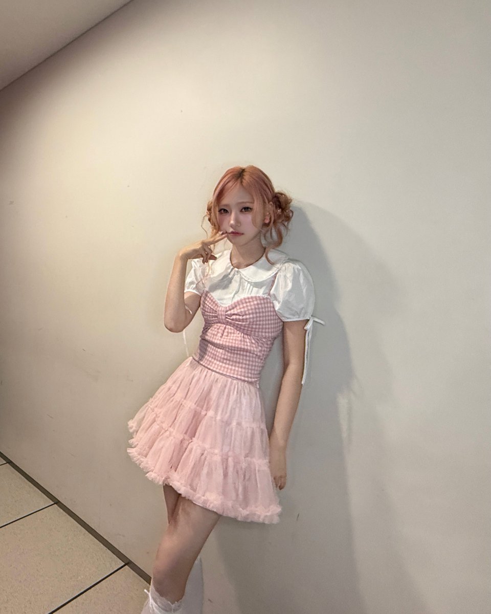 cantstophyper7's tweet photo. 260704 하츠투하츠 인스타그램 게시물 🧁 

음방잼따
#Hearts2Hearts #하츠투하츠 #STELLA #스텔라 https://t.co/89982F7ppF