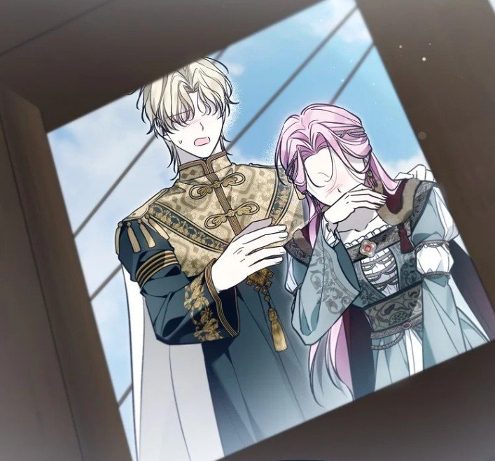 spleshia's tweet photo. the archduchess insisting to also come to the capital because her son is graduating, i can't, she's still ill and suffering but also wanted to be by his son's side 🥹🥹 she knew it's a special moment, she had to come...bianca and the archduke were very worried 🥹🥹 https://t.co/BZUWRVkoVf