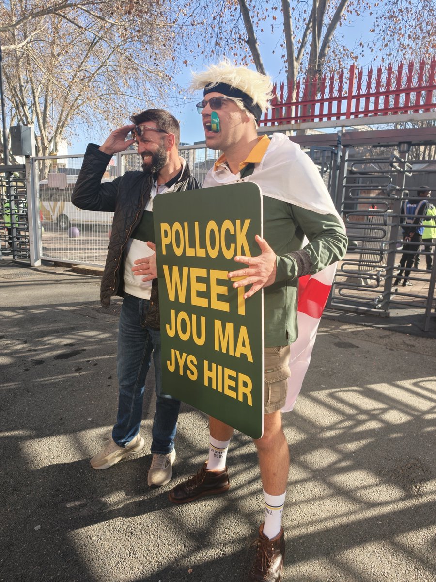 jaredwright17's tweet photo. Spotted a Henry Pollock look alike. #RSAvENG https://t.co/z6m8DouUQK