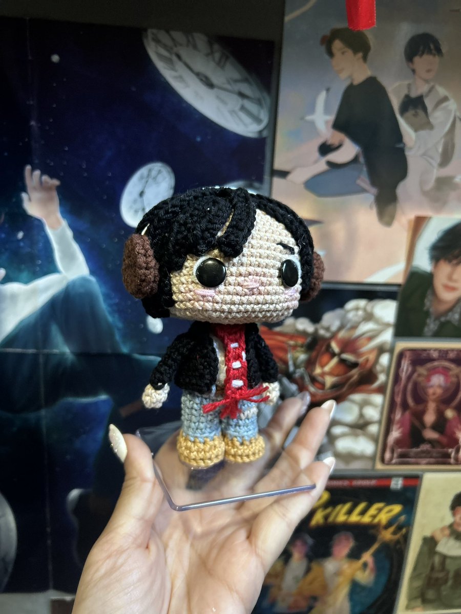 il___ia's tweet photo. Oi, gente! Tudo bem?!

Eu tenho uma lojinha de crochê, e queria muito dizer que to aceitando encomenda. Faço vários mascotes dos grupos, até fiz o do Woodz recentemente. 

Quem encomendar comigo essa semana, tô dando 10% de desconto. 🥹 https://t.co/rdEsl5NIL9