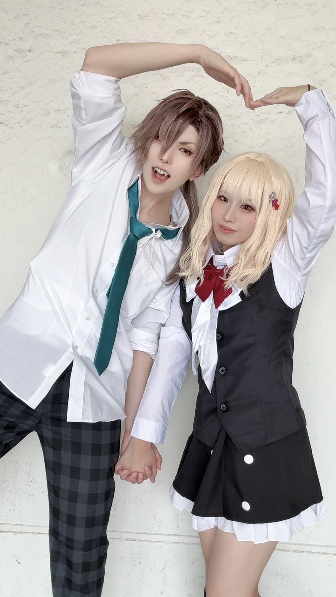 _komad_'s tweet photo. ⚠︎Cosplay ⚠︎ﾕｲｼﾞｬｹｵﾌ

おあげちゃんに念願の念願でユマユイやってもらった〜😭💖✨
永遠にメロつきあげており、時間が秒😭‼️
グッズ衣装の髪型可愛いね…可愛いね…🫶💕

 #アコスタ池袋 https://t.co/SSbfKwlh3o