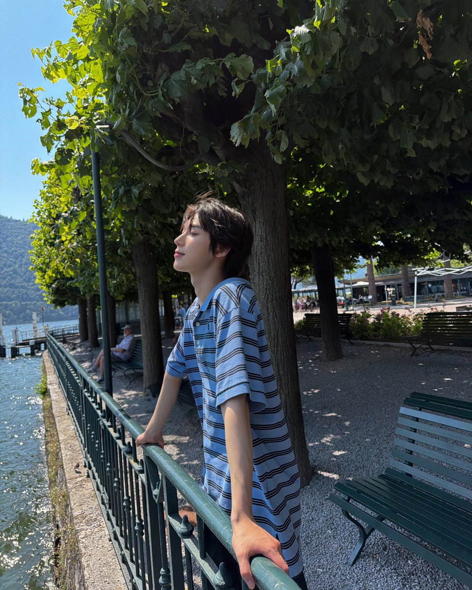 filmksw's tweet photo. Sunoo at Lake Como 💙 https://t.co/1X2qCjhzAz