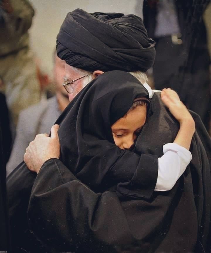 ShiaVisuals's tweet photo. We are now orphans 💔 https://t.co/SbdrK9frCA
