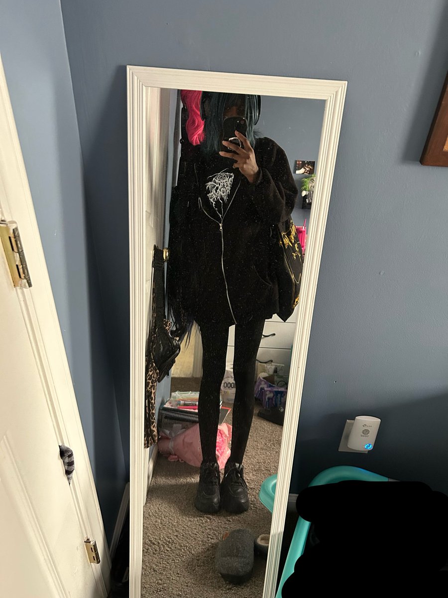 arminscomsock's tweet photo. Maybe it’s just body dysmorphia https://t.co/FVtgpZfcMk