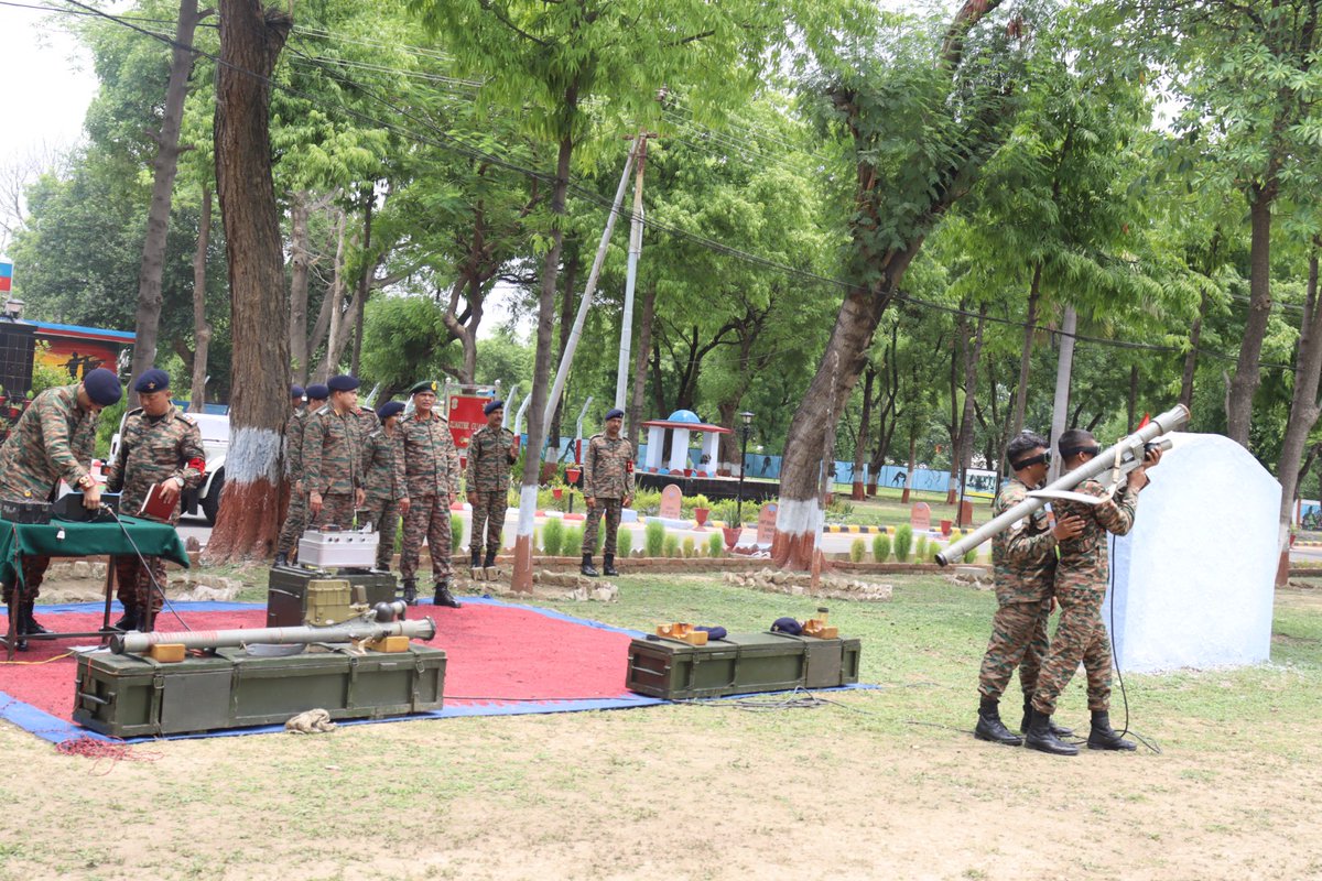 UBArea_IA's tweet photo. ⚡ SKIES ARE WATCHED. ENEMIES ARE WARNED. ⚔️🛡️
From drones to multi-domain aerial threats, the warriors of #ArmyAirDefence are sharpening the shield of the Nation. 🇮🇳
During his visit to #Kanpur, Lt Gen Sumer Ivan D'Cunha, PVSM, SM, applauded the unmatched professionalism, innovation and battle readiness of #UttarBharat's Air Defence Warriors, urging every soldier to stay mission-ready—today, tomorrow, always. 💪
Strong skies. Strong Army. Strong India. 🚀🇮🇳
#ForeverReadyForWar #StrongAndCapable #IndianArmy #SuryaCommand #InnovationInUniform #OperationalReadiness #ReadyAlways #राष्ट्रप्रथम #युद्धकेलिएसदैवतैयार #मजबूतभारत
@adgpi @panchshulpulse @PRODefDehradun @suryacommand @IbexRadioTarana @radioibextarana @voiceofspiti @voiceofkinnaur  @ProDefLko @SpokespersonMoD @DefMinIndia