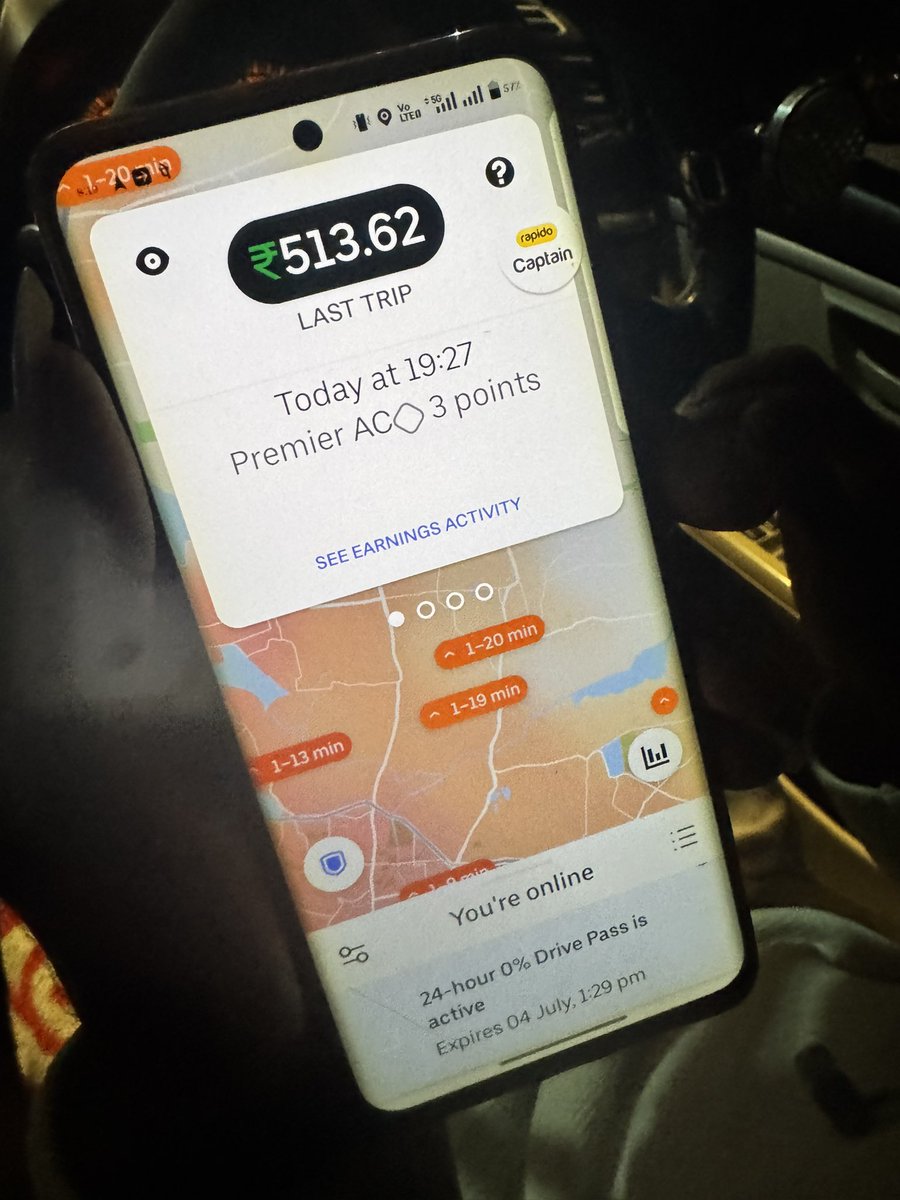 akku_dno's tweet photo. @Uber please treat your drivers better. Recently got to know that you took at whopping 45% cut for an airport ride. The price to me was Rs. 931 while what went to driver was just 513. https://t.co/XuOENBa68g
