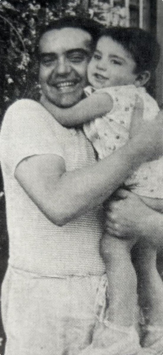 CCFedericoGrana's tweet photo. En julio de 1926, (hace ahora un siglo), Federico pasa su primer verano en la Huerta de San Vicente. 

La foto es posterior junto a su sobrino Manuel Fernández Montesinos. https://t.co/PbcUj7wrPq