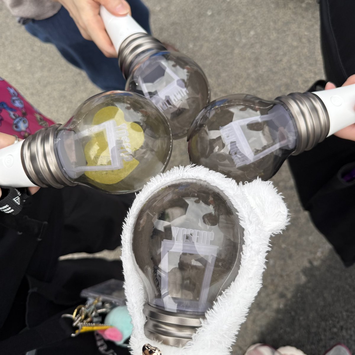ichigo021's tweet photo. いやー癒された🥹💓
生歌やっぱ最高だ🥰

スクラッチの直筆サインチェキは
いつ撮ったんだろう？🤔
開演前にまだ用意ができてないから
あとで来てって言われたんだけど、
衣装と髪型的にまさかの
開演直前に撮ったのかな？🫣✨

#ヨソプ 
#요섭 
#양요섭
#YANGYOSEOP
#Fade_In https://t.co/Fpn4WD2r30
