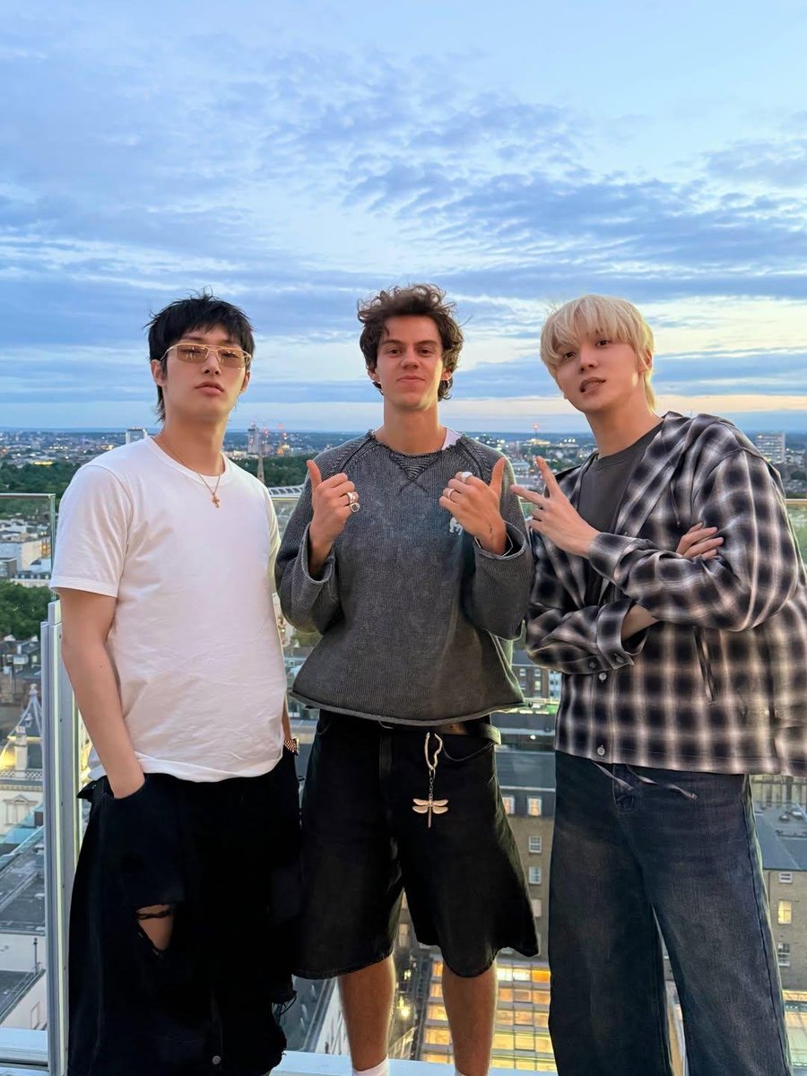 mglooks's tweet photo. perder went on a date with yunho and mingi https://t.co/HULMdeltdY