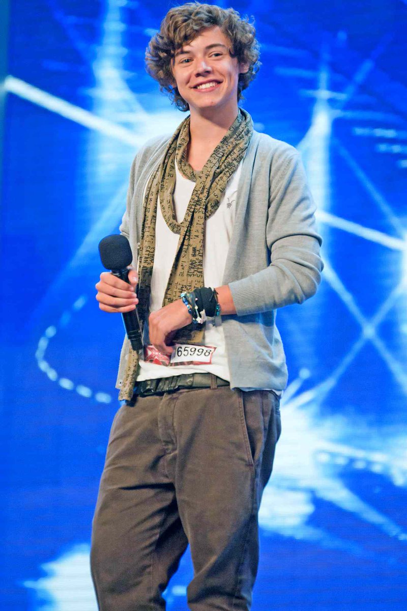 HStylesSP's tweet photo. Hace casi 16 años, Harry Styles se subía al escenario de The X Factor sin imaginar todo lo que le esperaba.

Hoy cierra una residencia histórica en Wembley.

Los sueños si se cumplen, e incluso algunos terminan haciendo historia.

Orgullo infinito❤️‍🩹

@Harry_Styles @HSHQ https://t.co/kLXH2n1G0z
