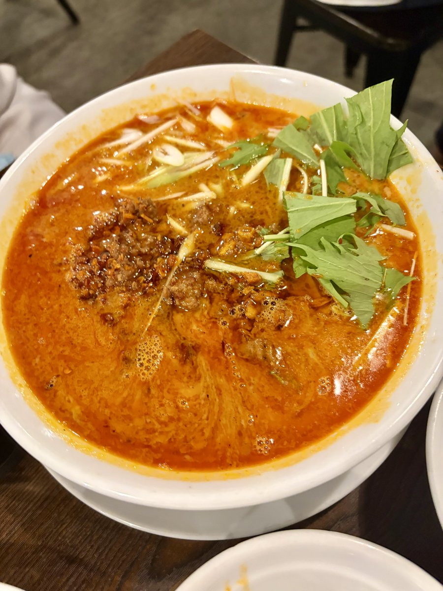 mio19900211's tweet photo. シャンウェイに行ってきた🍜
찬성아 부럽지？😆 https://t.co/0bq24GM42v
