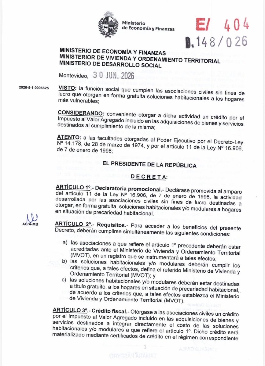 gordo_verde's tweet photo. ¡SALIÓ EL DECRETO q tanto esperábamos! ¡Gran Noticia! CIRENEOS está incluido. Comienza una etapa CLAVE: su implementación. Celebramos este paso c/alegría, pero c/prudencia. Seguiremos trabajando, por un 🇺🇾 con RanchoCero!
Prox Lunes 8:30h lo hablamos En Perspectiva -Radio 1170AM https://t.co/Uu4De9dsoM