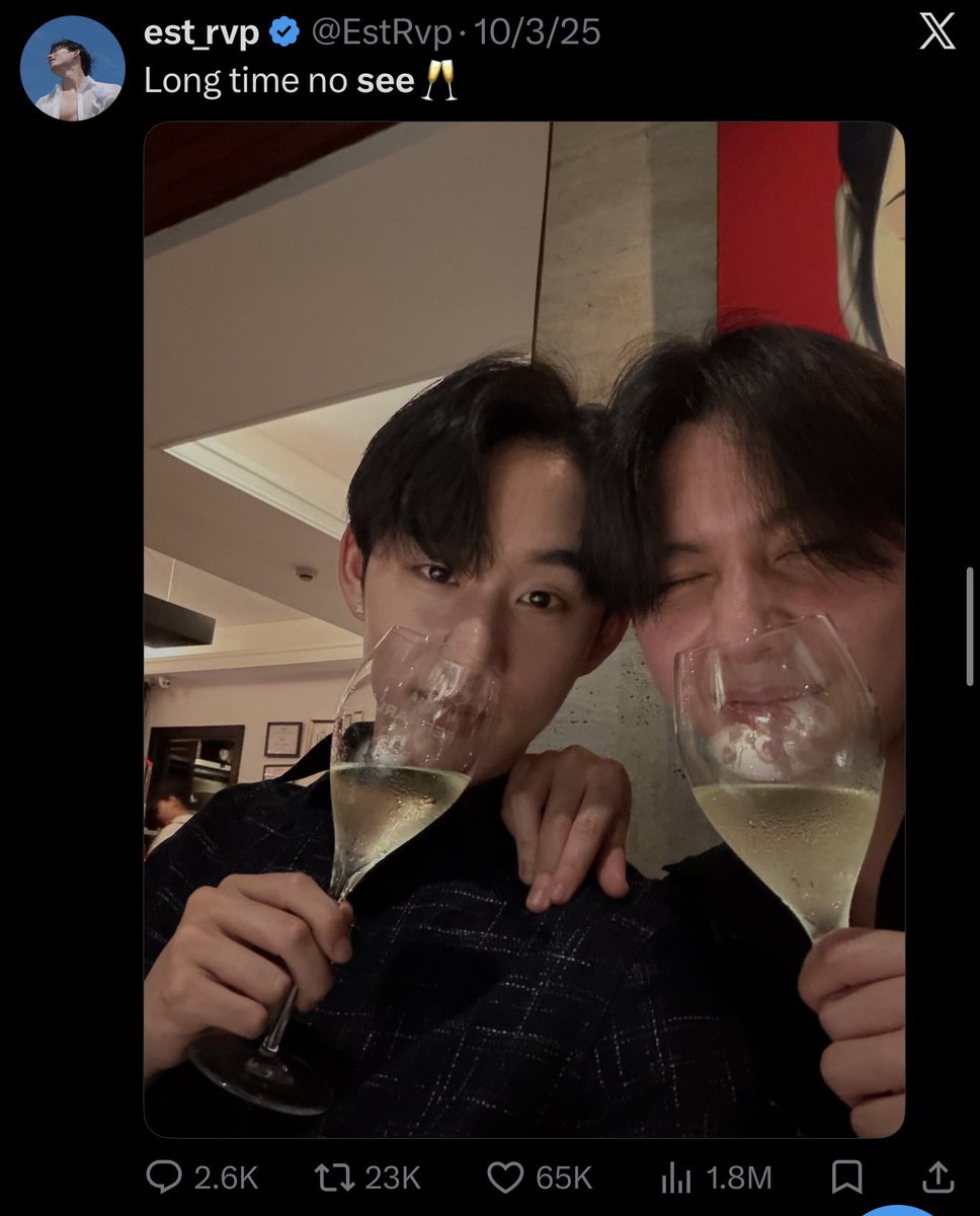 WETrendingTeam's tweet photo. If westies can survive September 2025, we can survive August 2026 😭 September 2025 was literally hell incarnate. The impact this photo had on the fandom is just indescribable. You just had to be there 

#WilliamEst #วิลเลี่ยมเอส https://t.co/5C9B0hn105