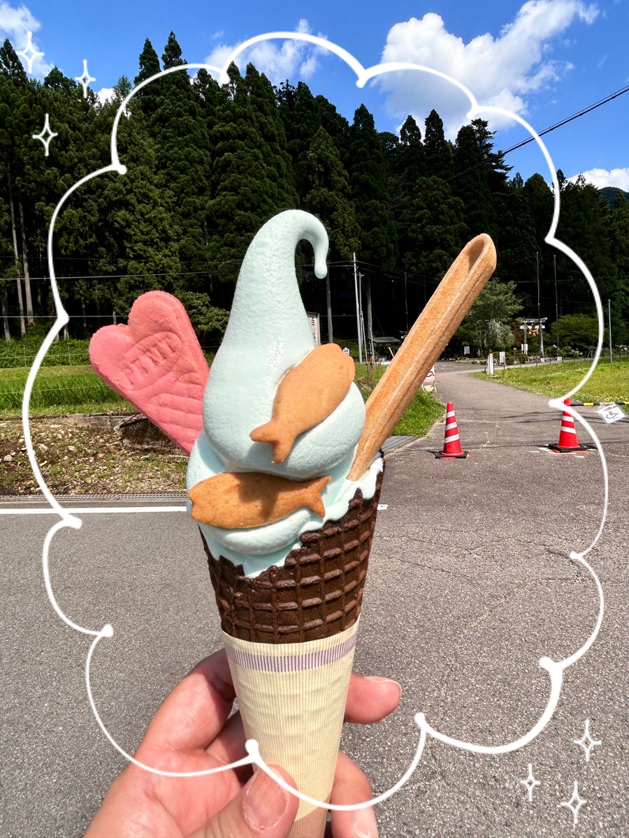 nicoco020808's tweet photo. 梅雨の晴れ間にずっと行きたかったモネの池へ✨✨透明度凄くてとっっても綺麗でした✨✨撮影下手であれだけど加工一切無しです。❄️カラーの🍦も可愛くて美味しかった😋💕 https://t.co/6FLXy5rSX1