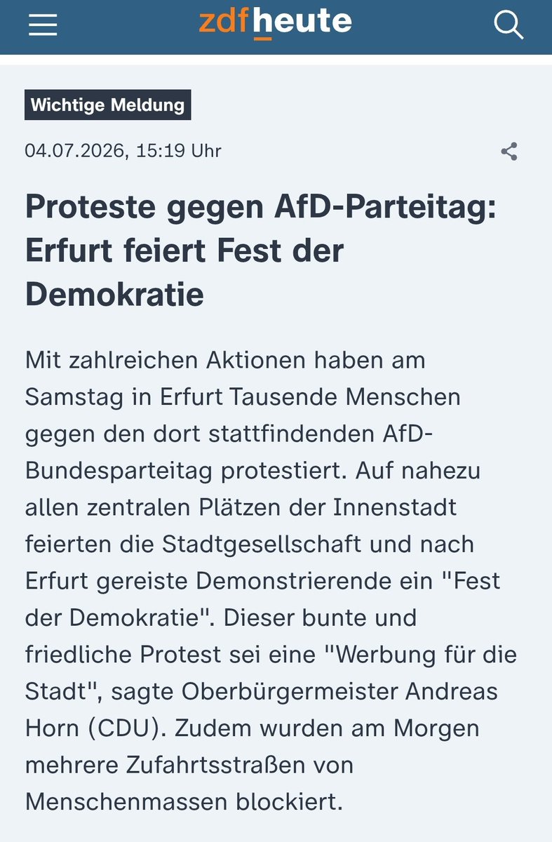 OERRBlog's tweet photo. ZDF heute um 15:19 Uhr mit einer "wichtigen Meldung":
Proteste gegen AFD-Parteitag: Erfurt feiert Fest der Demokratie.  #OerrBlog https://t.co/RfVkrEGU6W
