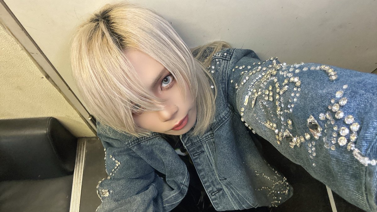 renji_ba's tweet photo. ブラホあざした
これにてkissmet.終了！
一度でも観てくれた方ありがとうございました

next→8/1 池袋BlackHole(バンドごっこ) https://t.co/Udvu6grqWE