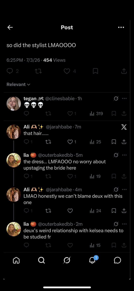 simplyashley91's tweet photo. Can these people leave Kelsea alone for the love of god? What has Kelsea done to you all,  that you're sitting here dogging on her looks and outfit? She looked stunning. You're delusional if you say she didn't https://t.co/QBAunU4MiB
