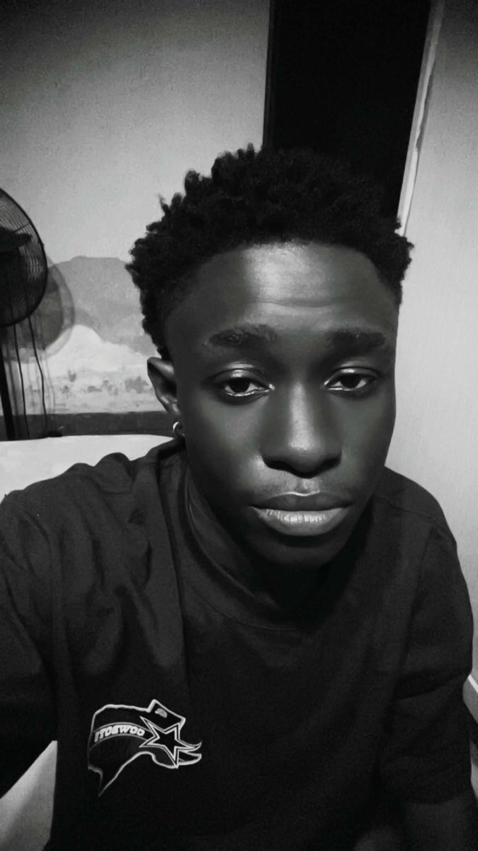 Lifewithblac's tweet photo. Friends of Blac no even miss me💔 https://t.co/92Hd62vUct