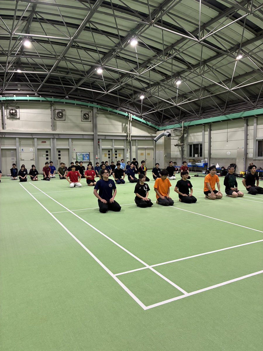 Kouseikan_'s tweet photo. 久々の投稿です。
今日の稽古には、関東関西の学生さんOBの方が出稽古に来て下さいました。
いつもありがとうございます。
勝ち抜きや自由稽古。トーナメントなど楽しい稽古になりました。
毎週土曜日稽古しているので、いつでも出稽古に来て下さい。
明日は学生大会。小野栄輝の4連覇に期待です。 https://t.co/Pdxl1VFxPE