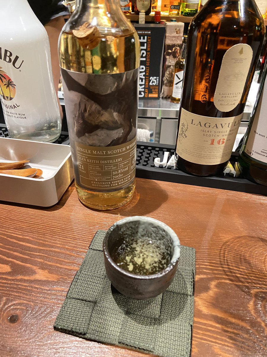 JOJO7492666's tweet photo. 色んなお酒飲めて楽しい！ https://t.co/oCglHpe5Eq