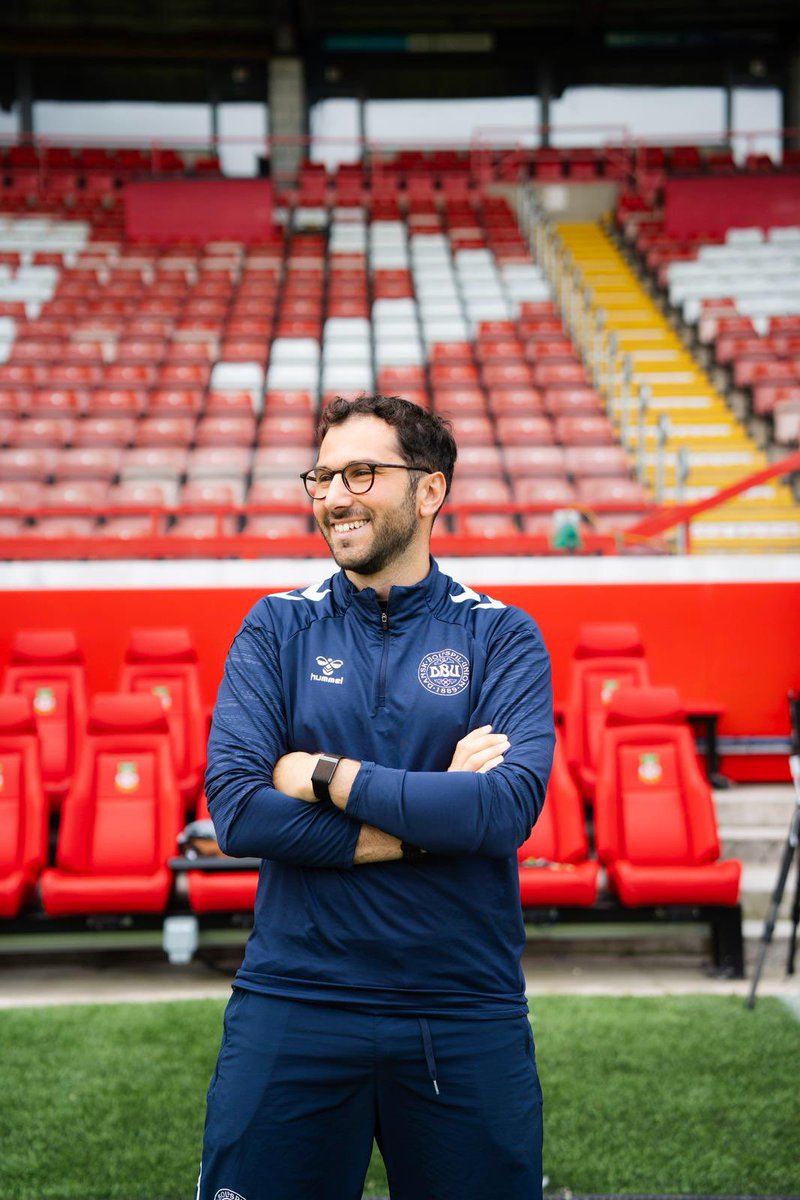 HelsingborgsIF's tweet photo. Herrlagets analytiker Gianluca Minarelli har tillbringat sommaruppehållet på U19-EM i Wales med den danska P19-landslaget 🇩🇰 https://t.co/spcpxFMKu7