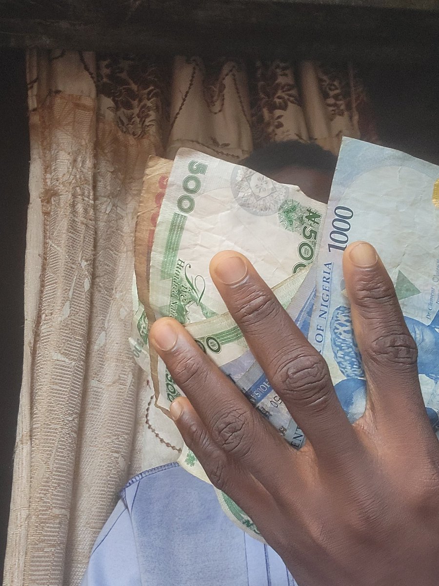 ICEPRAISE001's tweet photo. Evening mutuals 🥰
Moving man don come back from his 2k hustle 💪 🙌 https://t.co/OOUEdsRYDZ