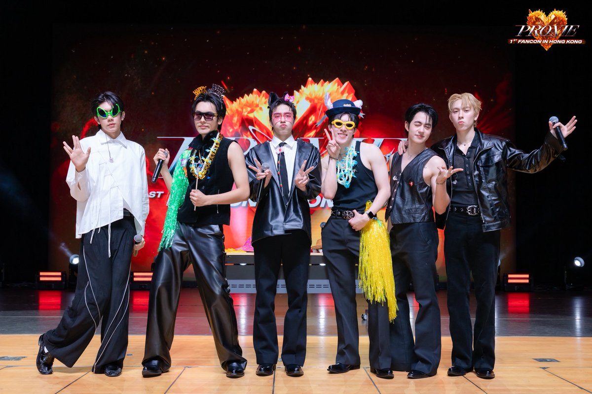 LeayDoDee's tweet photo. 香港最終站真的充滿了幸福與快樂✨
謝謝每一位 USER，和我們一起創造了最特別的回憶，也讓這次亞洲巡演畫下了最完美的句點。

今晚大家的歡呼聲和熱情，都是送給我們最珍貴、最美好的禮物 WE LOVE YOU USER!
🧡💛💚🩷🩵💜
___

Final Stop ที่ฮ่องกงเต็มไปด้วยความสุขจริงๆ✨

ขอบคุณ USER ทุกคนที่มาร่วมสร้างความทรงจำสุดพิเศษและปิดฉาก Asia Tour ครั้งนี้ของพวกเราได้อย่างสมบูรณ์แบบ 

เสียงเชียร์และพลังของทุกคนในค่ำคืนนี้คือของขวัญที่ดีที่สุดเลย WE LOVE YOU USER! 
🧡💛💚🩷🩵💜
___

The Final Stop in Hong Kong was truly filled with so much happiness!✨

Thank you to every USER who came out to create these incredibly special memories and perfectly wrap up our Asia Tour.

Your cheers and energy tonight were the absolute best gift. WE LOVE YOU USER! 🧡💛💚🩷🩵💜

#PROXIE1stFANCONinHK 
#PROXIE1stAsiaTour
#PROXIEth