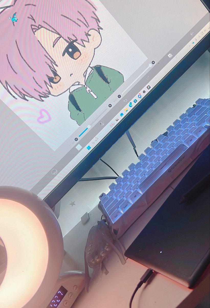 haru0227x's tweet photo. 久しぶりにお絵描きした〜。簡易的なのだけど疲れた。レイヤーの使い方も忘れちゃったし絵上手い人すごいなーっておもいました。 https://t.co/LiafNqYt2I