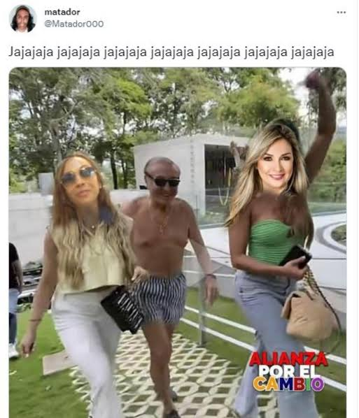 edwsile's tweet photo. @VickyDavilaH Y también lo ha hecho contra la Reina del ME-ME DIVIERTE: 😆 https://t.co/JTpqh3hsQo