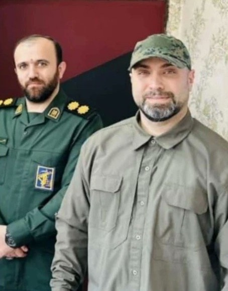 ChalusGuard's tweet photo. #شناسایی شد.
 تک تیرانداز حرامی که با سلاح دراگونف (قناسه) از پشت بام بانک ملی مردم #چالوس را در شب ۱۸ و ۱۹ دی کشت.
نام سیامک عزیزی 
کد ملی ۰۰۶۳۹۱۷۳۹۴
افسر اطلاعات سپاه
 آدرس چالوس بلوار رادیو دریا، دریا شرقی ۷ شغل پوششی :سازمان منابع طبیعی. ر.هیئت تیراندازی، ر.هئیت موتور سواری. https://t.co/TBZG1WSIiX