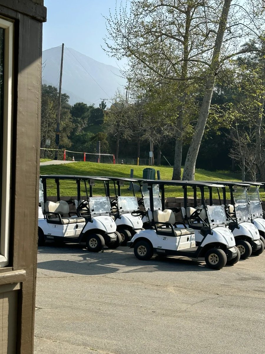 kjpknbg's tweet photo. I haven’t played golf in a long time. I wonder if my performance will have declined https://t.co/rx8SMO2Qh2