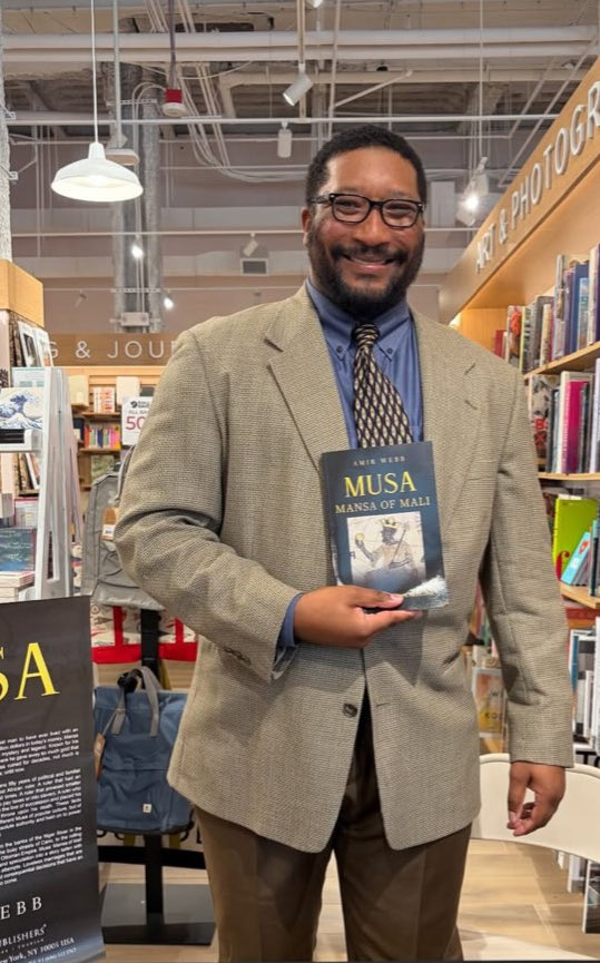 AmirMW's tweet photo. Stopping by to remind folks I wrote a pretty good historical fiction novel about Mansa Musa ☪️☝🏾 https://t.co/YGvVR2nyOO