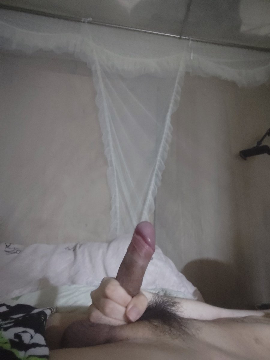aghat65514275's tweet photo. 半夜���新一下 #鸡巴 #反差 #互看 #男大 #男菩萨  #母狗 #肉棒 https://t.co/LLuD7Chszu